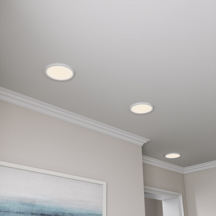 11-inch White Wall Light