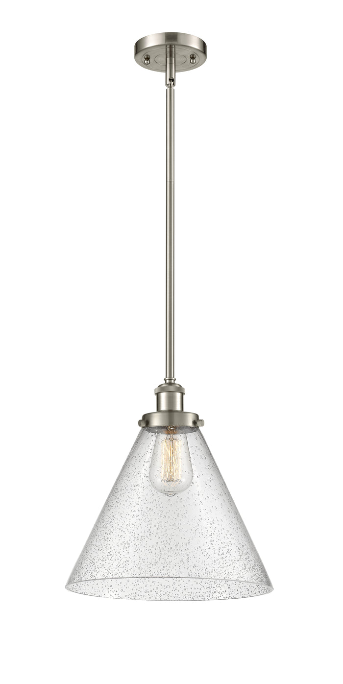 Brushed Satin Nickel / Seedy