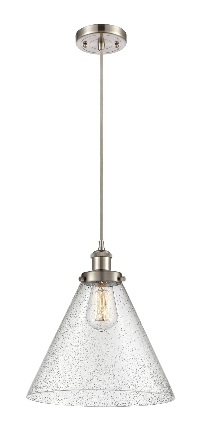 Brushed Satin Nickel / Seedy