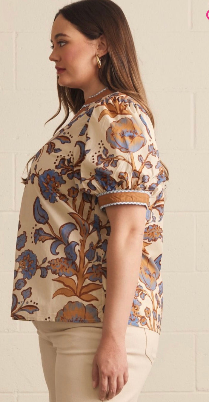 Crème floral print top