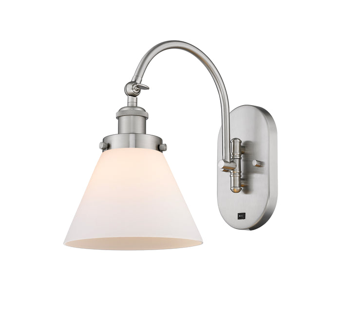 Brushed Satin Nickel / Matte White