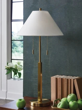 Gold pull lamp