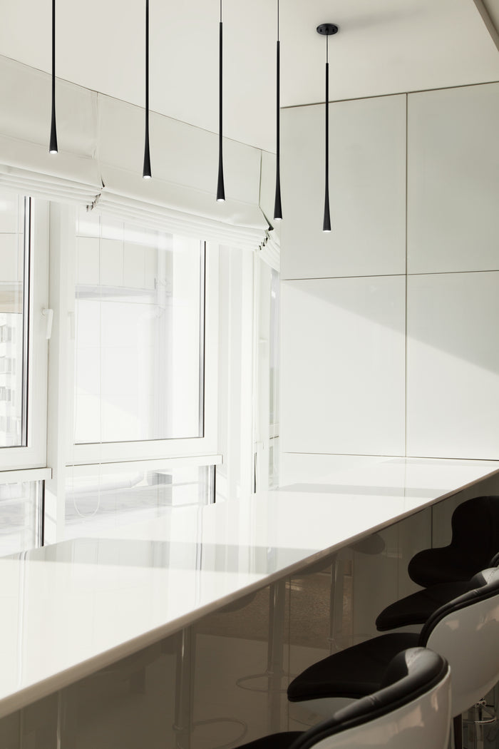 Taper 32-in Aluminum Pendant