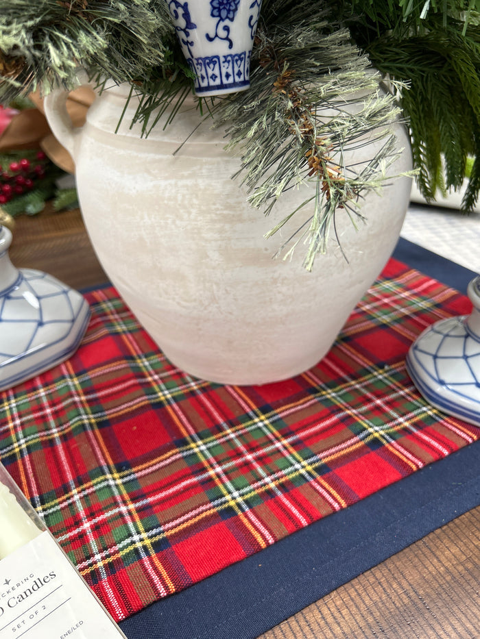 White pottery pot
